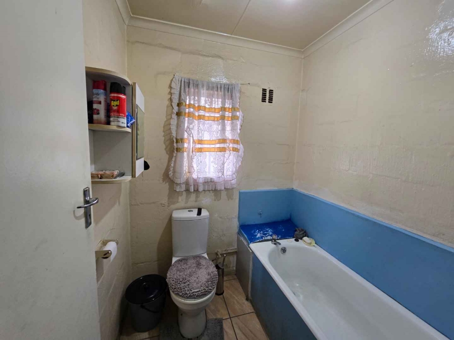 2 Bedroom Property for Sale in Elsies River Western Cape